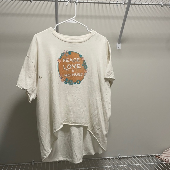 Mami Ruth Distressed Tee - Picture 2 of 2